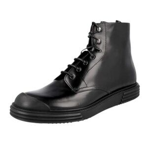 Prada men's black leather lace-up boots size 9
